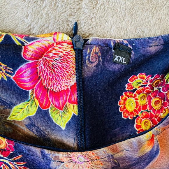 Summer dress. MIDI dress. Floral dress. Size M/L. Multicolor dress. - Picture 6 of 9